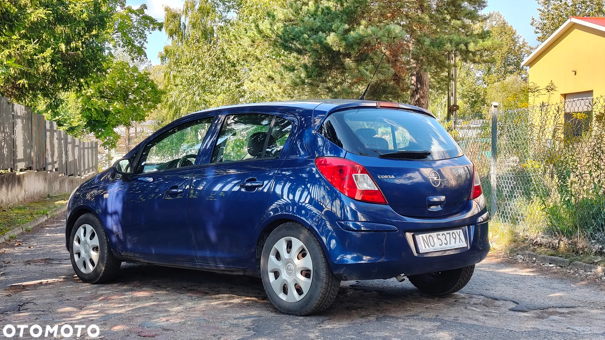 Opel Corsa 1.2 16V Enjoy - 4