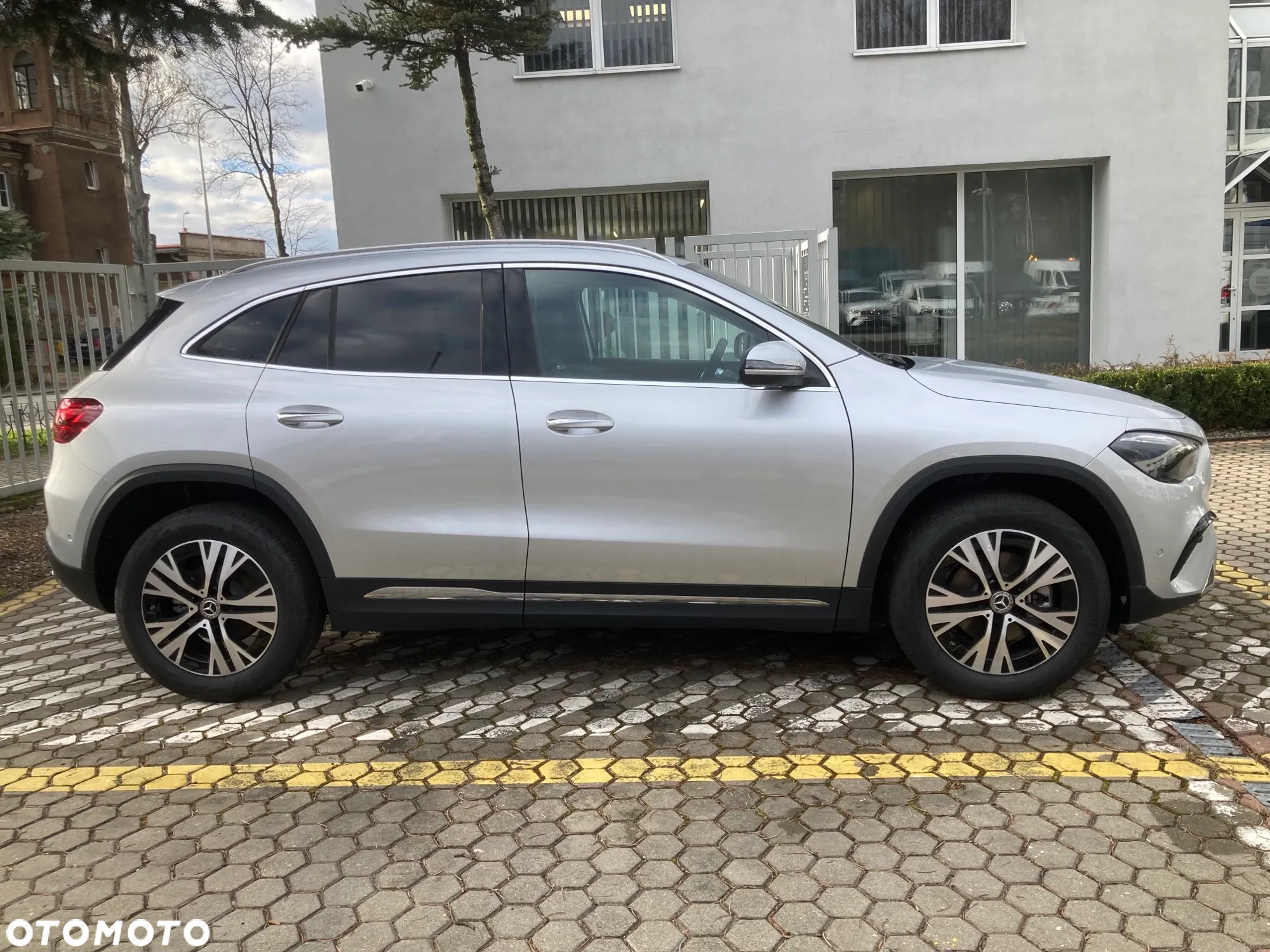 Mercedes-Benz GLA 200 d - 7