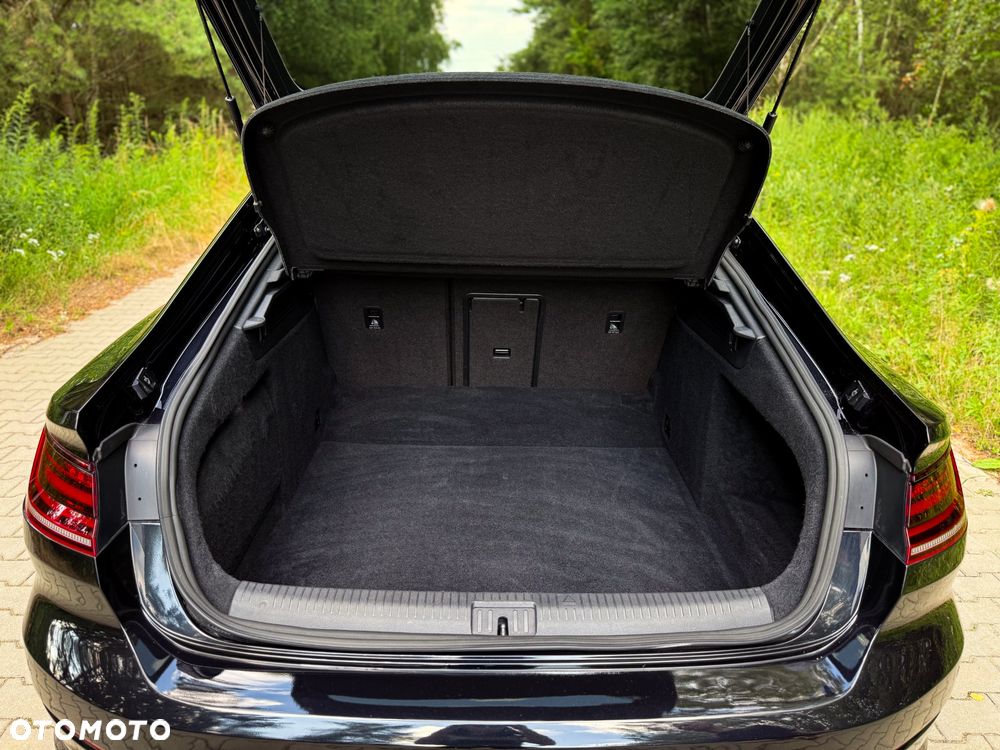 Volkswagen Arteon 2.0 TSI 4Motion R-Line DSG - 25