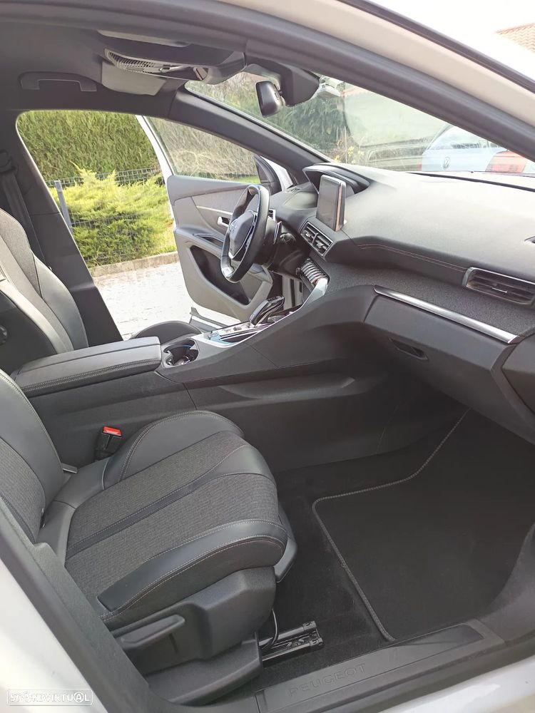Peugeot 3008 1.5 BlueHDi GT Line EAT8 - 5