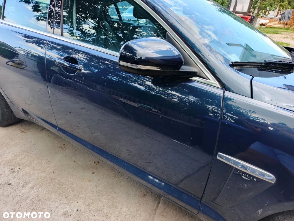 Jaguar XF 2.2 - 9