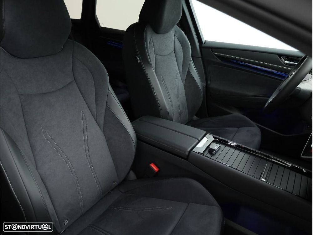 VW ID.7 77 kWh Pro Urban - 27