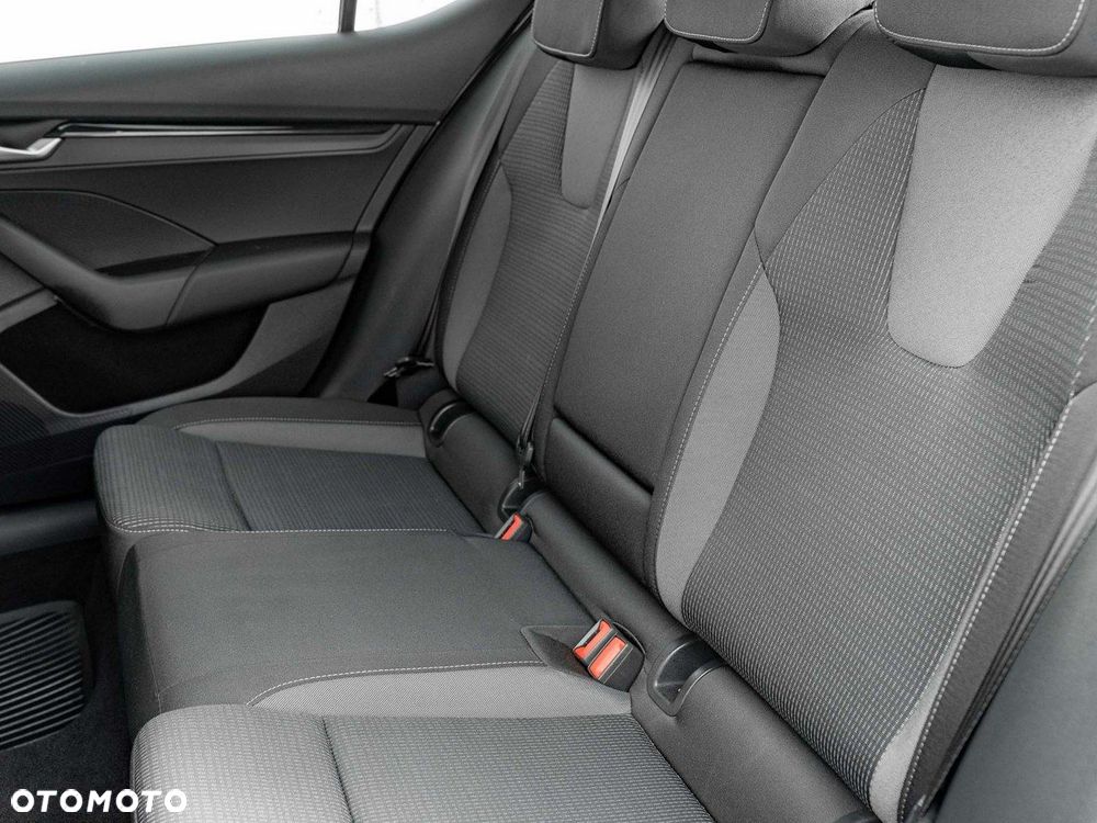 Skoda Octavia 1.5 TSI mHEV Drive Essence DSG - 28