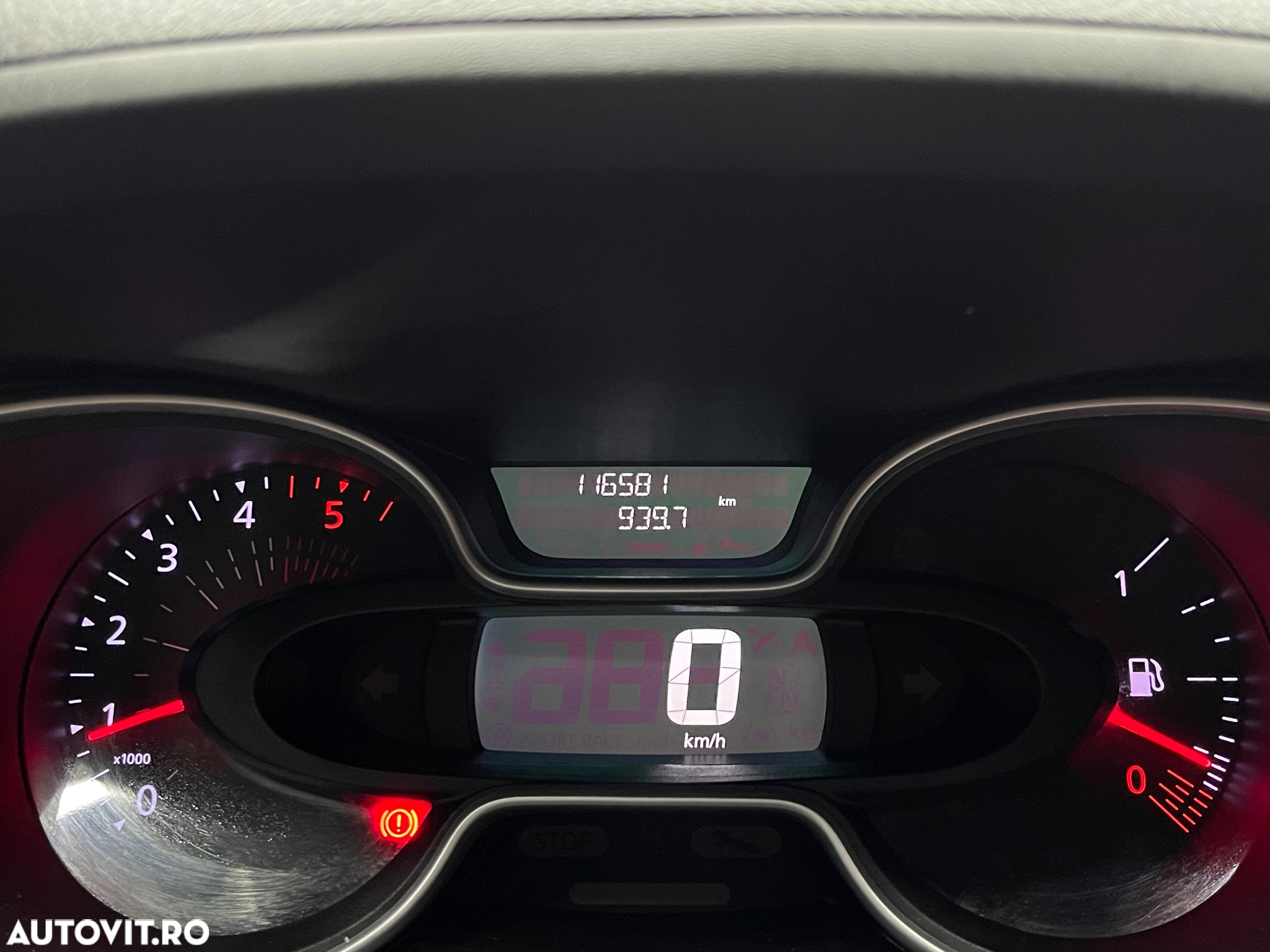 Renault Trafic - 14