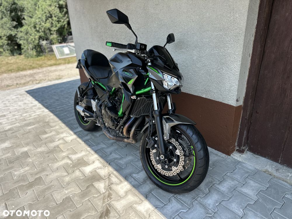 Kawasaki Z 650 - 25