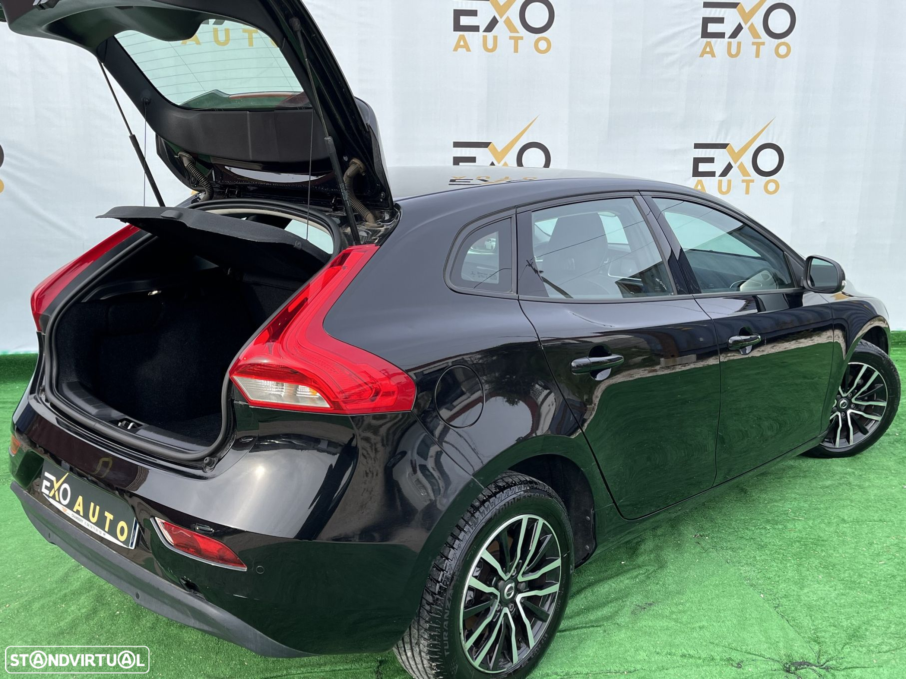 Volvo V40 2.0 D2 Kinetic - 5