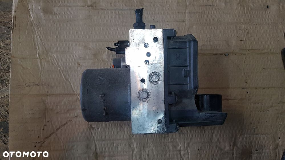 toyota avensis t25 03-08 pompa abs 44540-05060 - 1