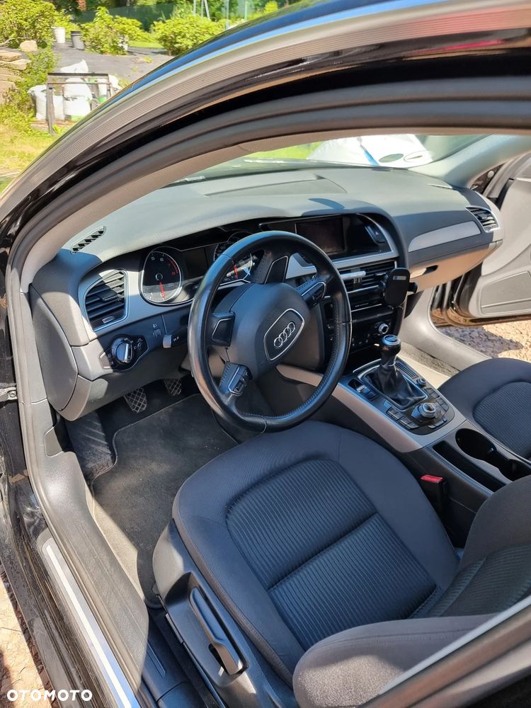 Audi A4 Avant - 10