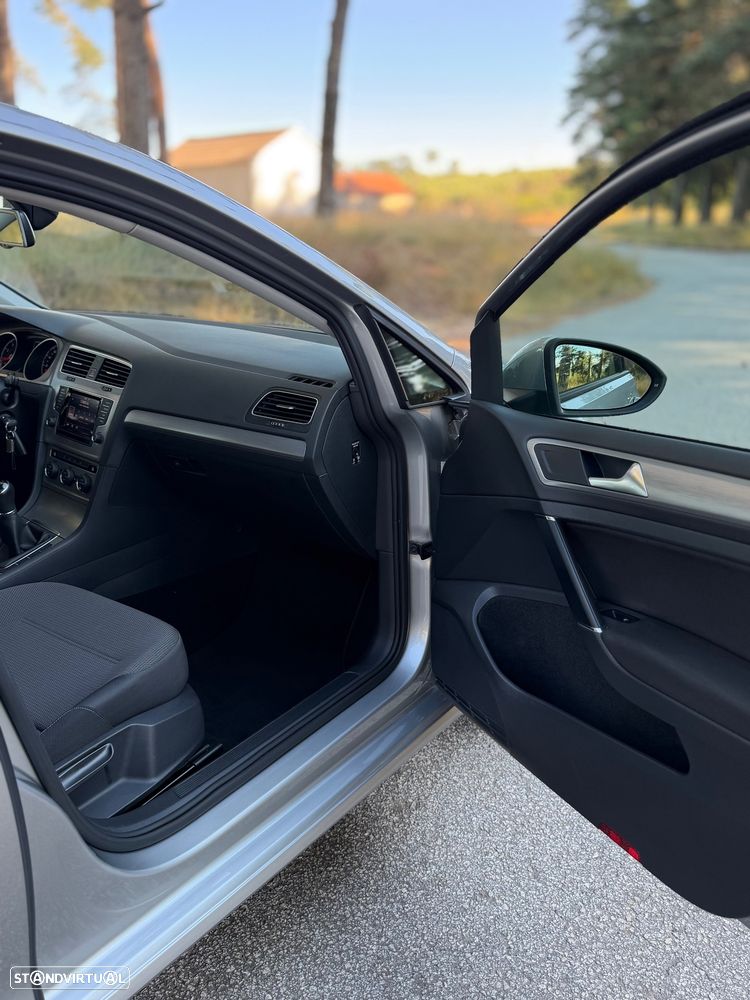 VW Golf 1.2 TSi Confortline BlueMotion - 52