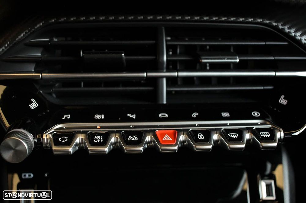 Peugeot e-2008 50 kWh GT - 15