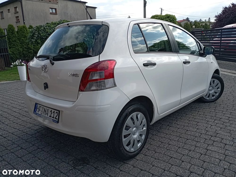 Toyota Yaris 1.0 Luna - 9