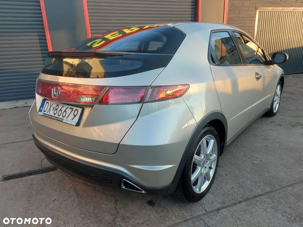 Honda Civic 1.8 Executive - 15