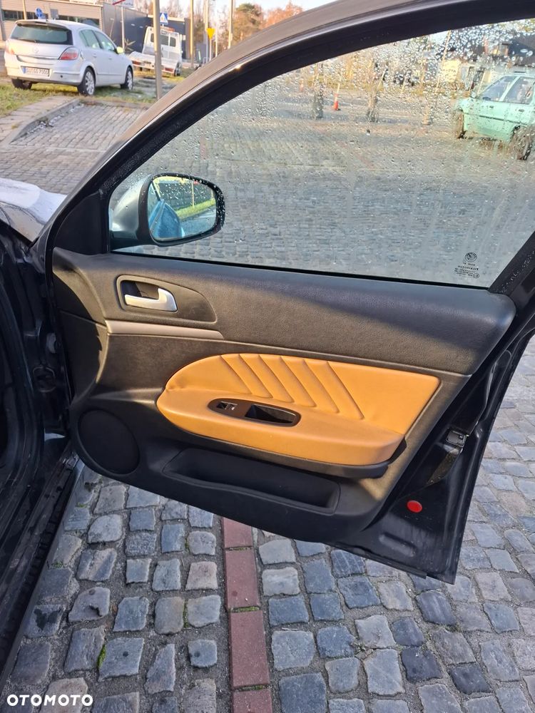 Alfa Romeo 159 1.9JTDM ti - 9