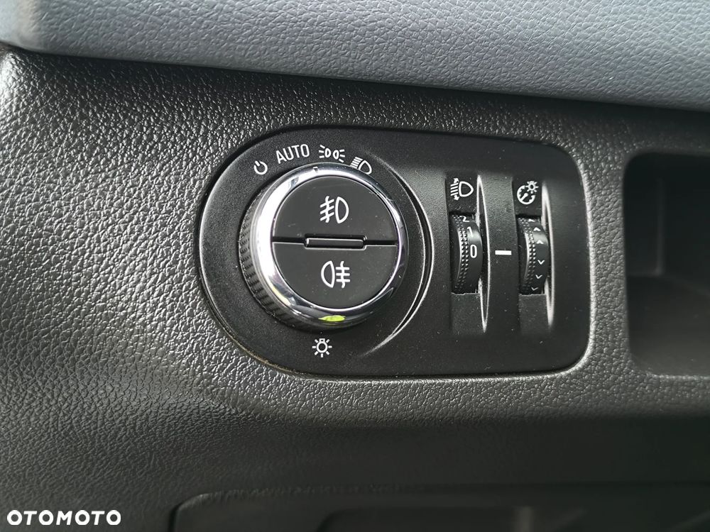 Opel Meriva 1.4 T Cosmo - 26