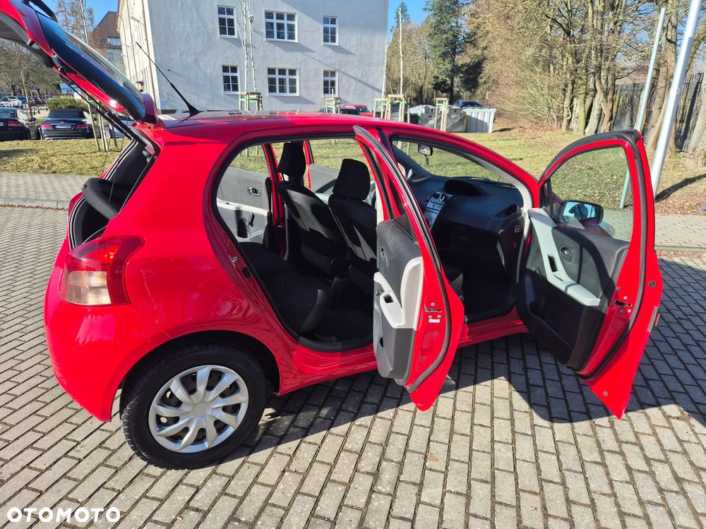 Toyota Yaris - 8