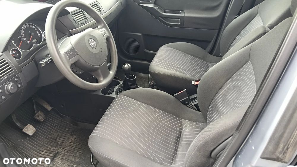 Opel Meriva - 11