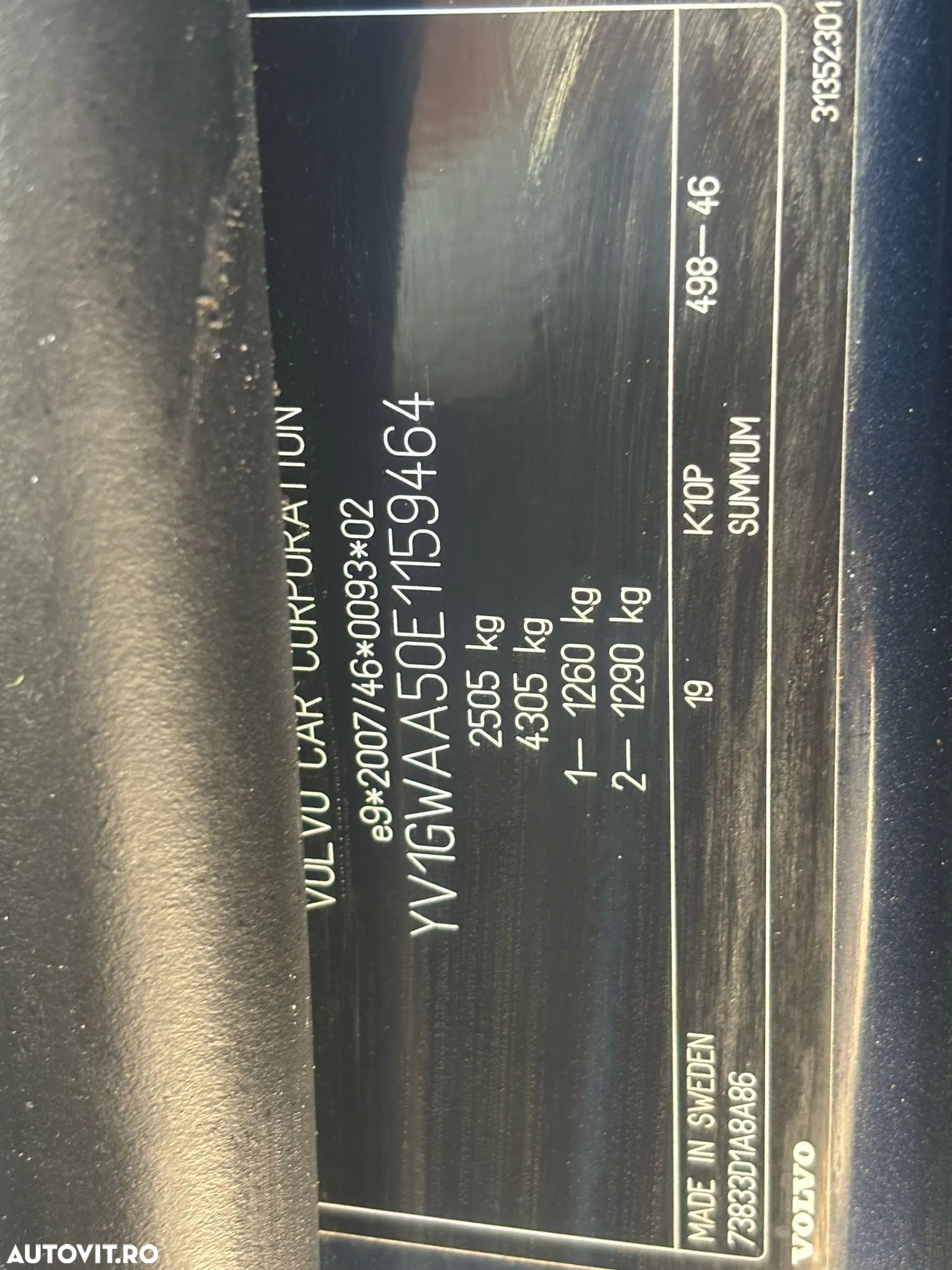 Volvo V60 D6 Plug-In-Hybrid AWD Geartronic Summum - 25