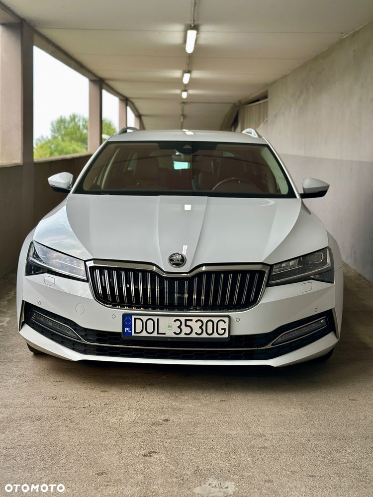 Skoda Superb 2.0 TDI SCR 4x4 L&K DSG - 3