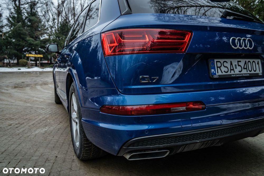 Audi Q7 - 10