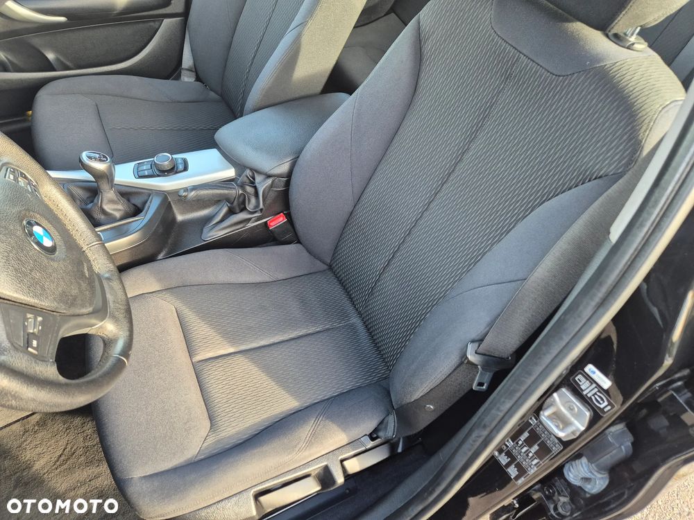 BMW Seria 1 116i - 16