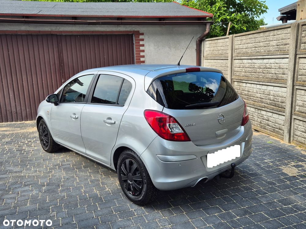 Opel Corsa 1.4 16V Edition - 2