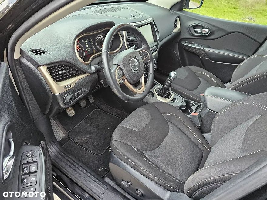 Jeep Cherokee 2.0 MJD 4x2 Longitude EU6 - 14