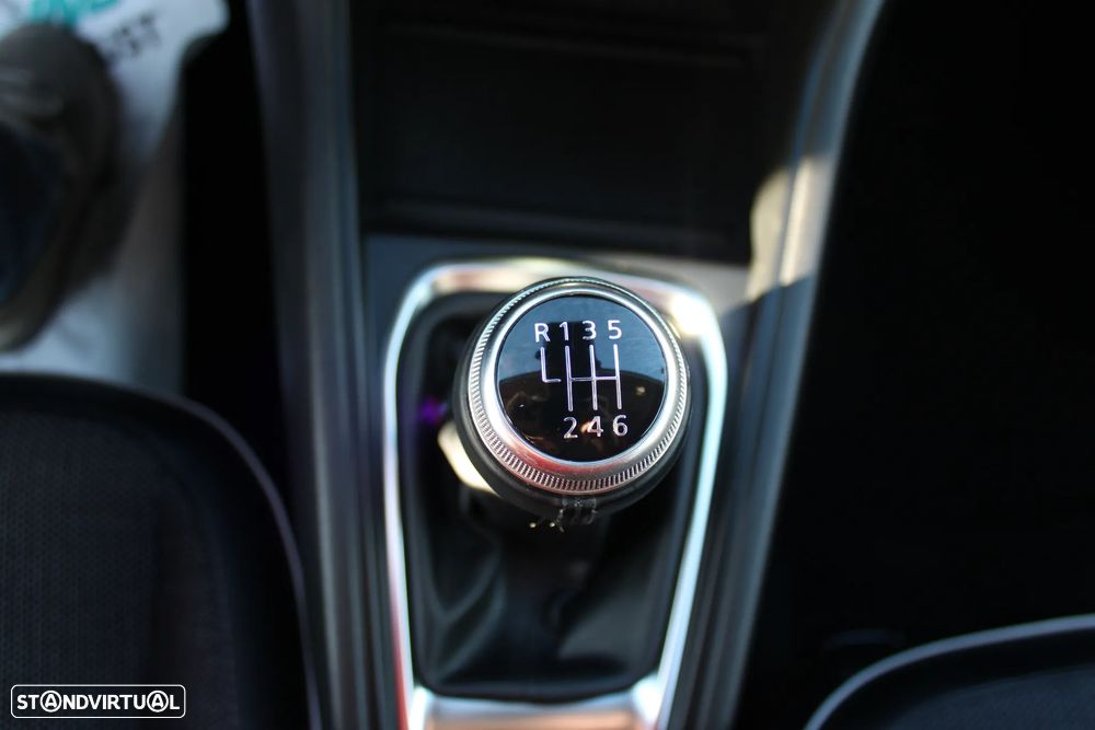 Renault Captur 1.0 TCe Techno Bi-Fuel - 14