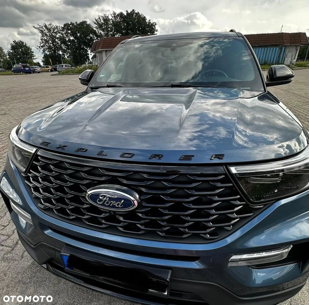 Ford Explorer - 13