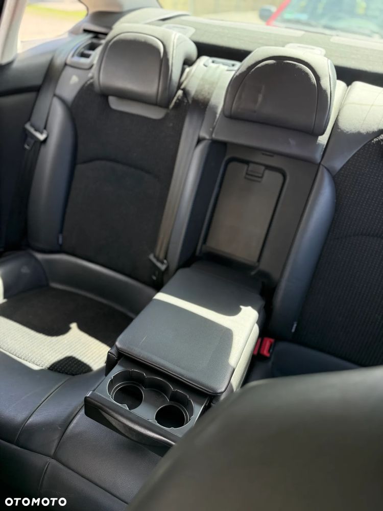 Citroën C5 1.6 HDi Attraction - 11