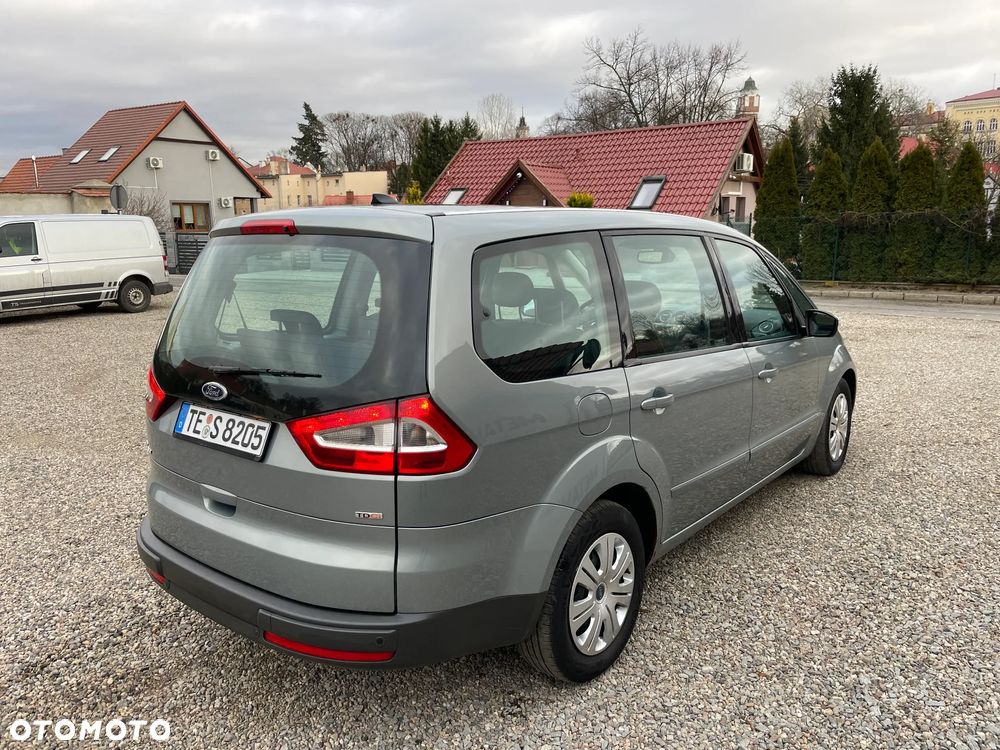 Ford Galaxy 2.0 TDCi Ambiente - 7