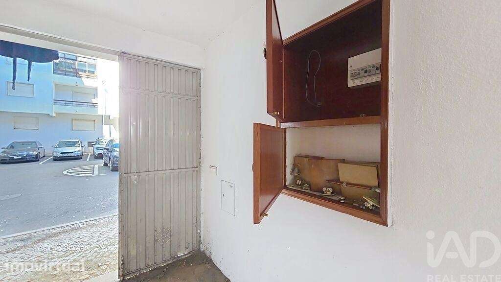 Parque de Estacionamento / Garagem / Box em Agualva e Mira-Sintra de 3 - Grande imagem: 2/26