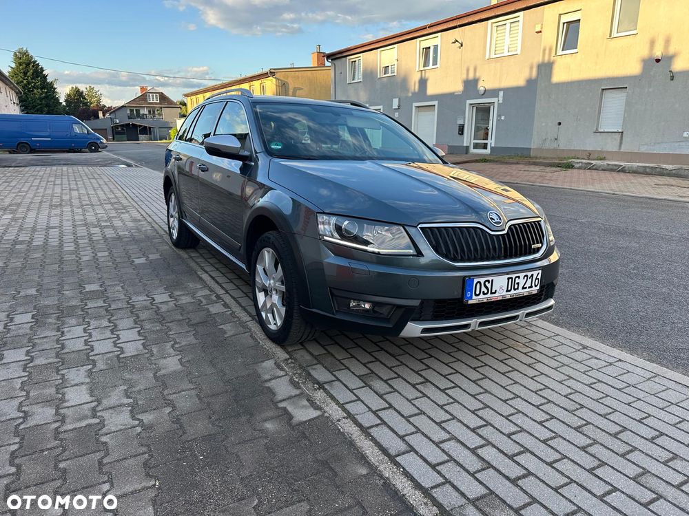 Skoda Octavia Scout 2.0 TDI 4x4 - 7