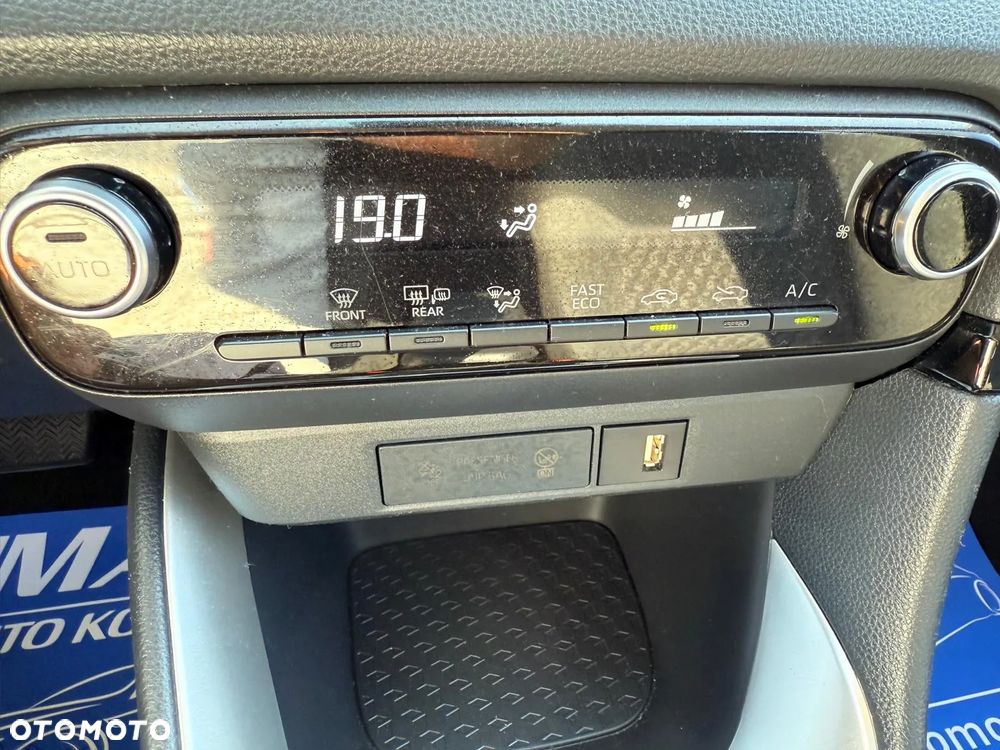 Toyota Yaris Hybrid 1.5 Active - 26