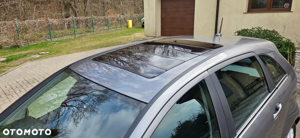 Mercedes-Benz Klasa B 180 BlueEFFICIENCY SPORT EDITION - 24