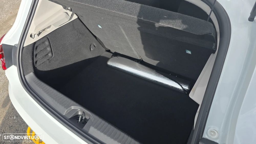 Renault Clio BLUE dCi 115 BUSINESS EDITION - 25