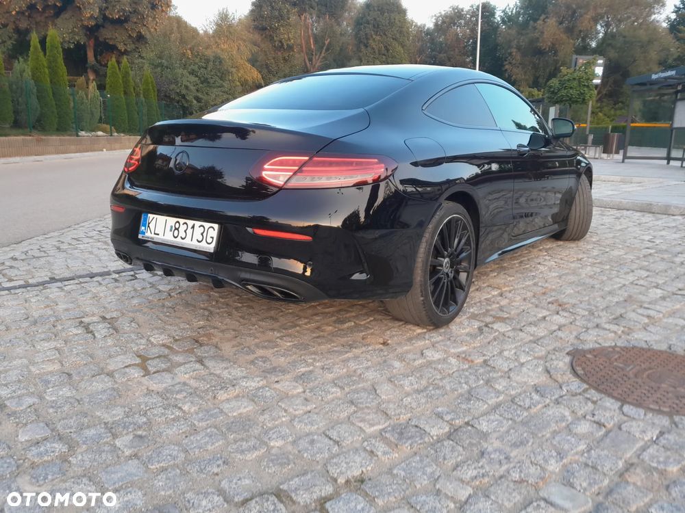 Mercedes-Benz Klasa C 400 Coupe 4Matic 9G-TRONIC Night Edition - 4