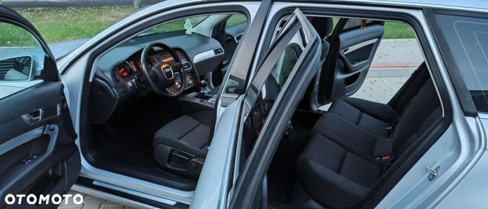 Audi A6 Avant - 9
