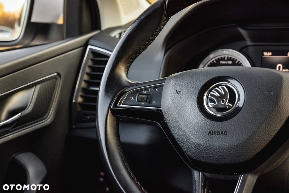Skoda Karoq 1.5 TSI ACT 4x2 Ambition - 36