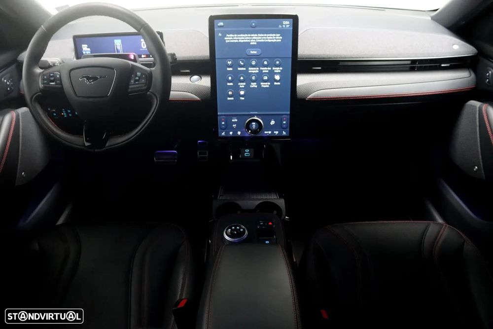 Ford Mustang Mach-E 98.7 kWh Premium AWD - 32