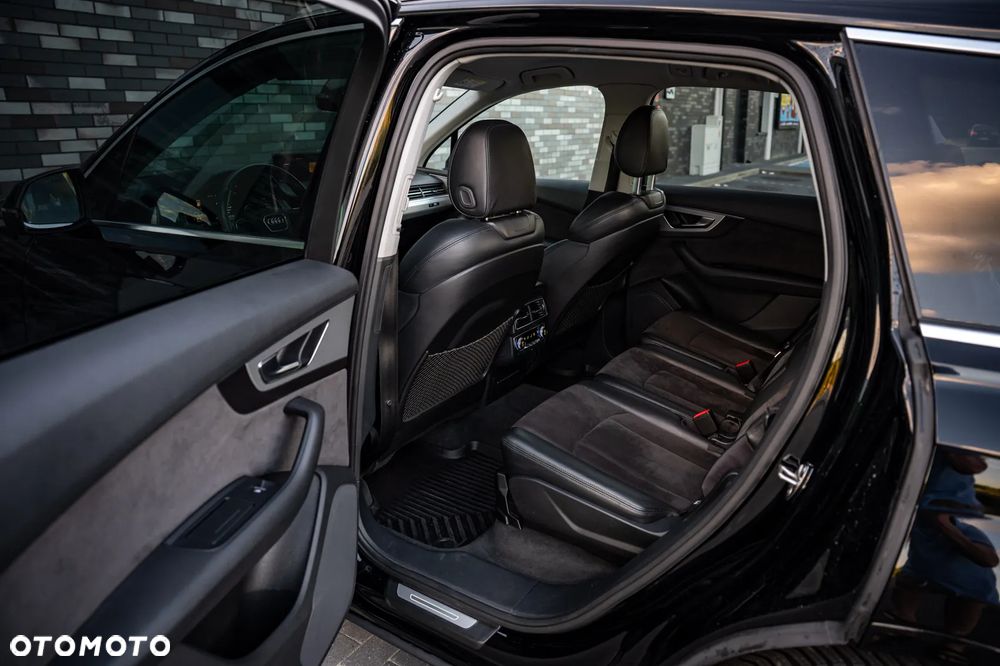 Audi Q7 3.0 TDI ultra Quattro Tiptronic - 18