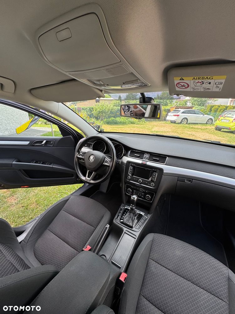 Skoda Superb 2.0 TDI DSG Ambition - 14