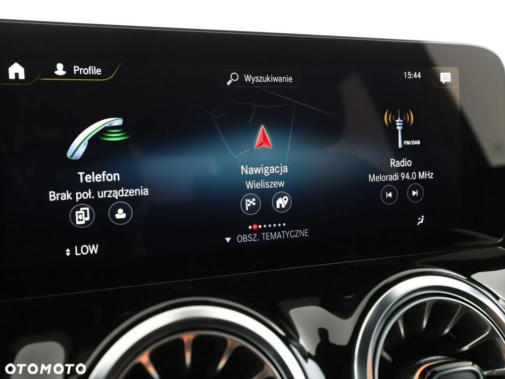 Mercedes-Benz GLA 200 AMG Line - 24