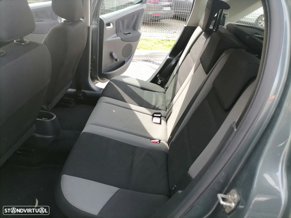 Peugeot 207 SW 1.4 Trendy - 11