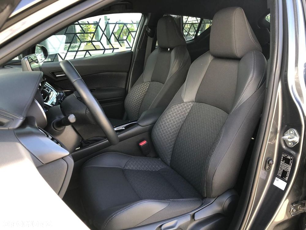 Toyota C-HR 1.8 Hybrid Style - 31