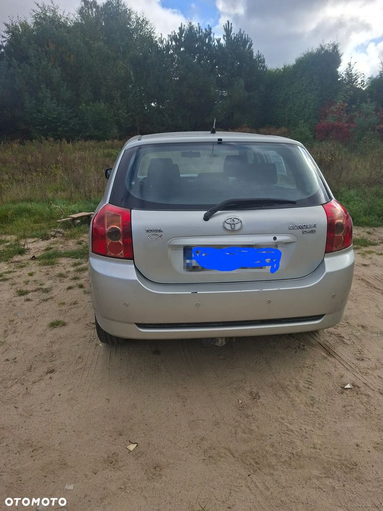 Toyota Corolla - 3