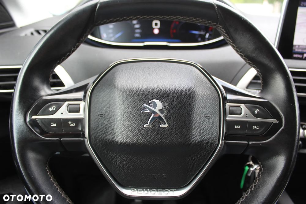 Peugeot 3008 1.5 BlueHDi Allure S&S - 16