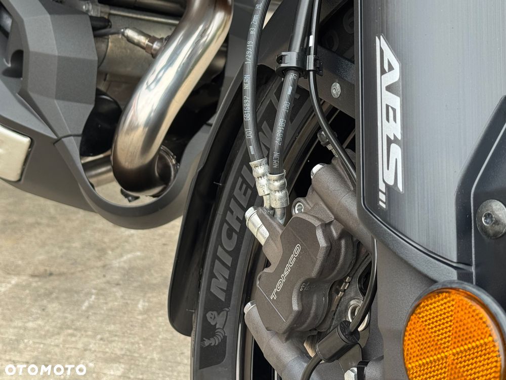 Suzuki V-STROM - 9