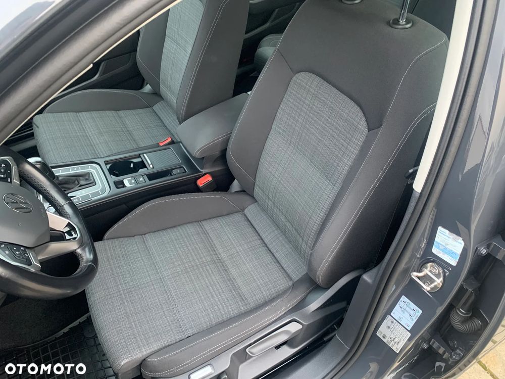 Volkswagen Passat 2.0 TDI EVO Business DSG - 12