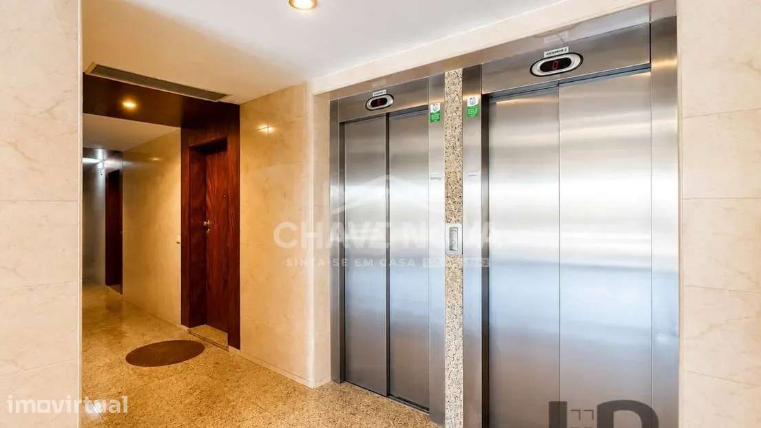 Apartamento T4 Totalmente Renovado em Canidelo - Grande imagem: 3/15