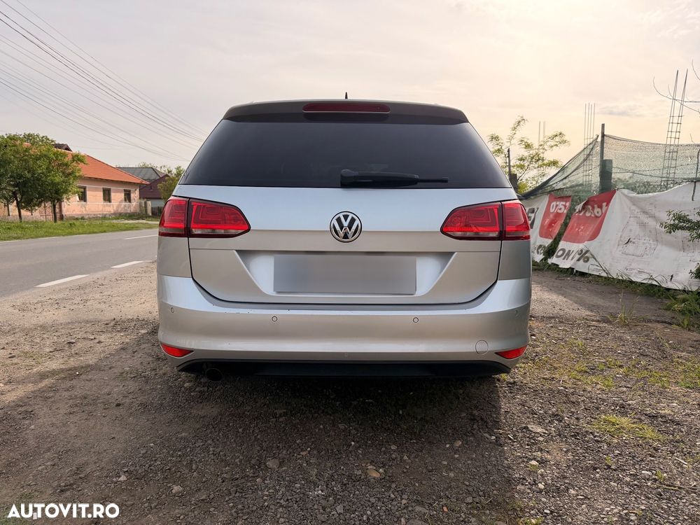 Volkswagen Golf 1.6 TDI DPF BMT DSG Trendline - 4